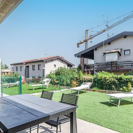 Garda Lido Red-green - Pool & Garden - By Host4u شقة *